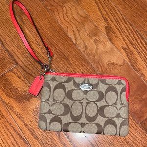 Coach wristlet nwot